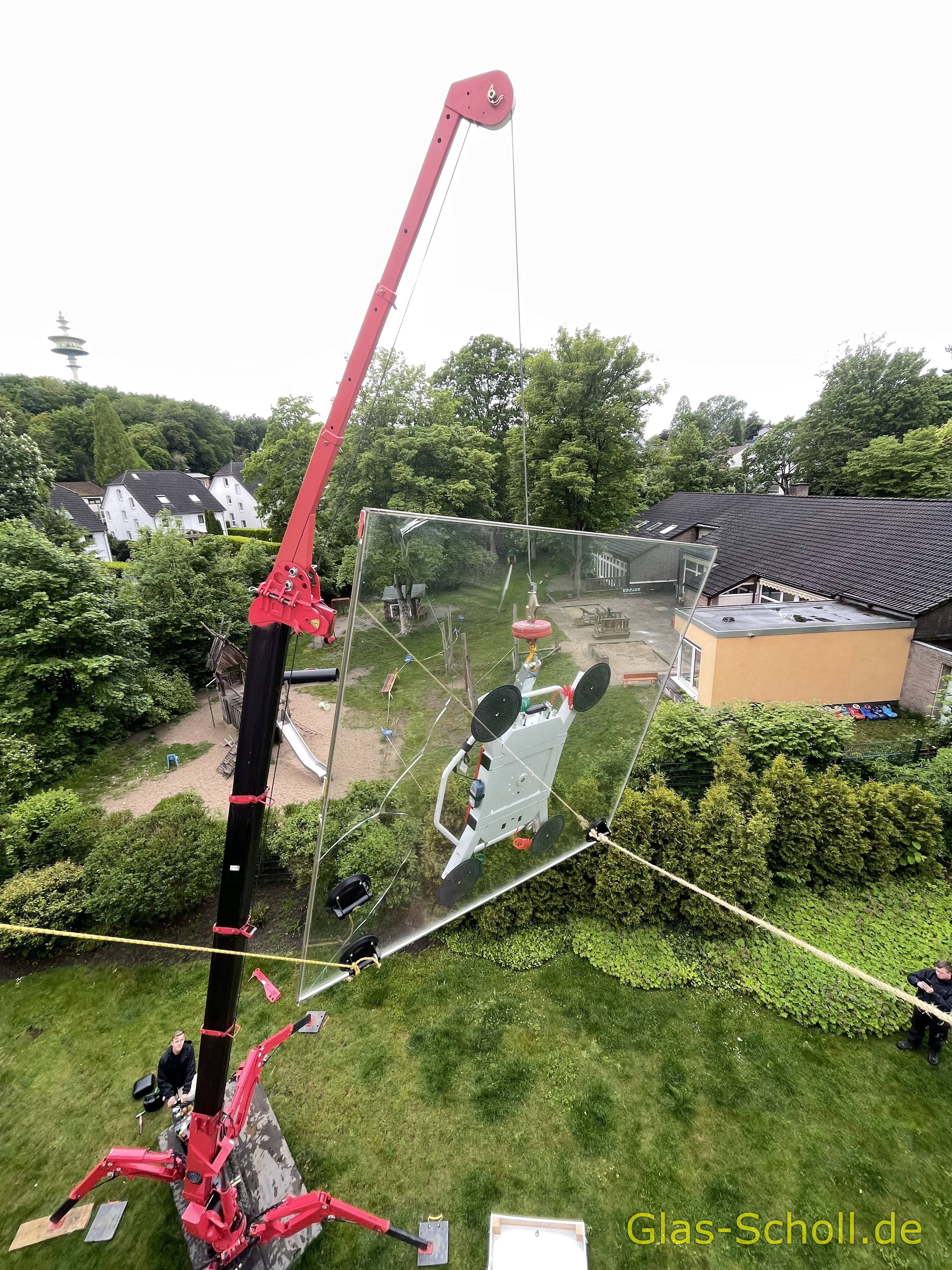 komplizierte Kran-Reparatur von Glas Scholl