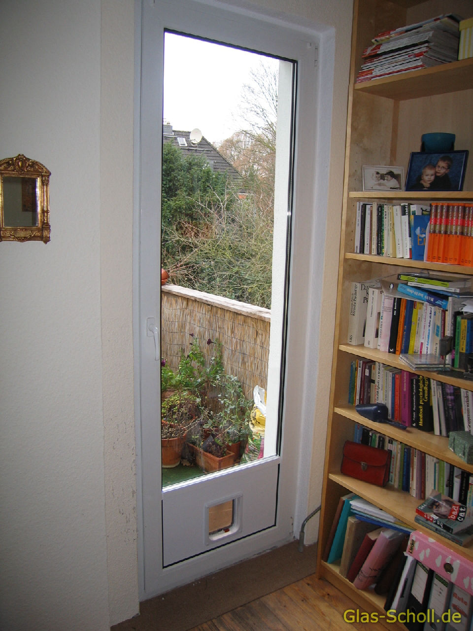nachträglicher Katzenklappen Einbau in Isolierglas, Fenster, Türen, Balkonanlagen, Tierklappen, Hundeklappen von Glas Scholl
