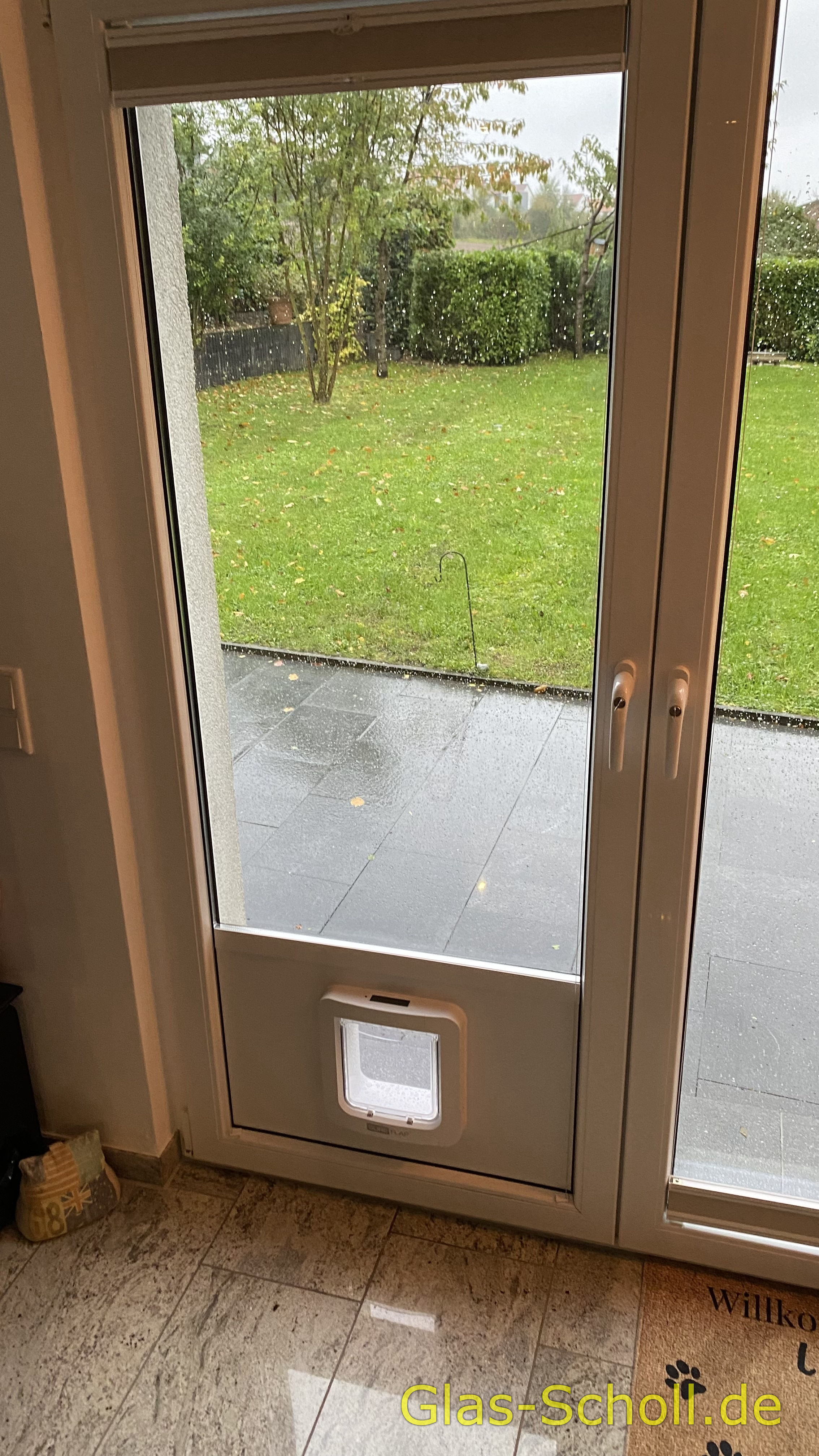 nachträglicher Katzenklappen Einbau in Isolierglas, Fenster, Türen, Balkonanlagen, Tierklappen, Hundeklappen von Glas Scholl