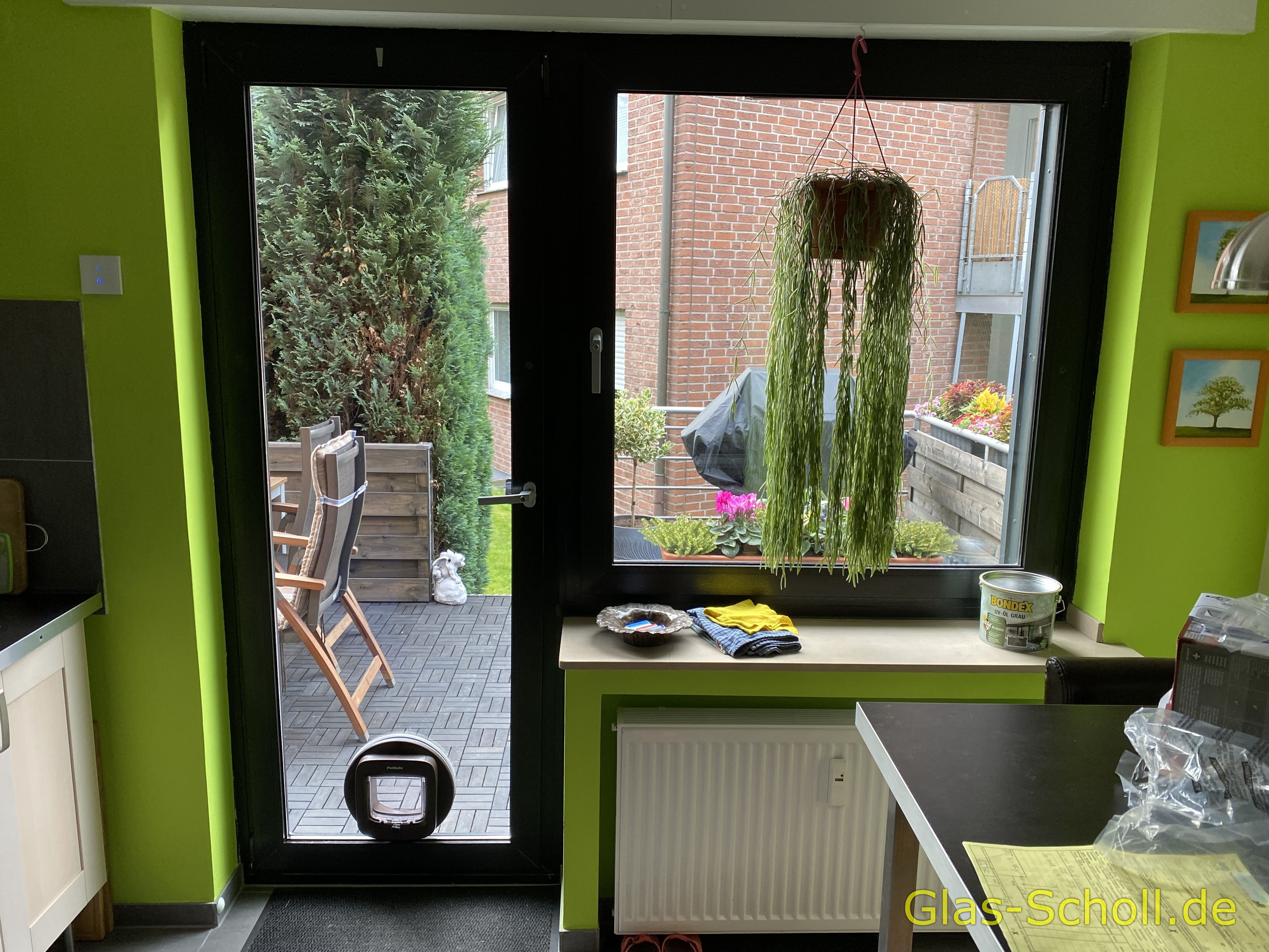 nachträglicher Katzenklappen Einbau in Isolierglas, Fenster, Türen, Balkonanlagen, Tierklappen, Hundeklappen von Glas Scholl