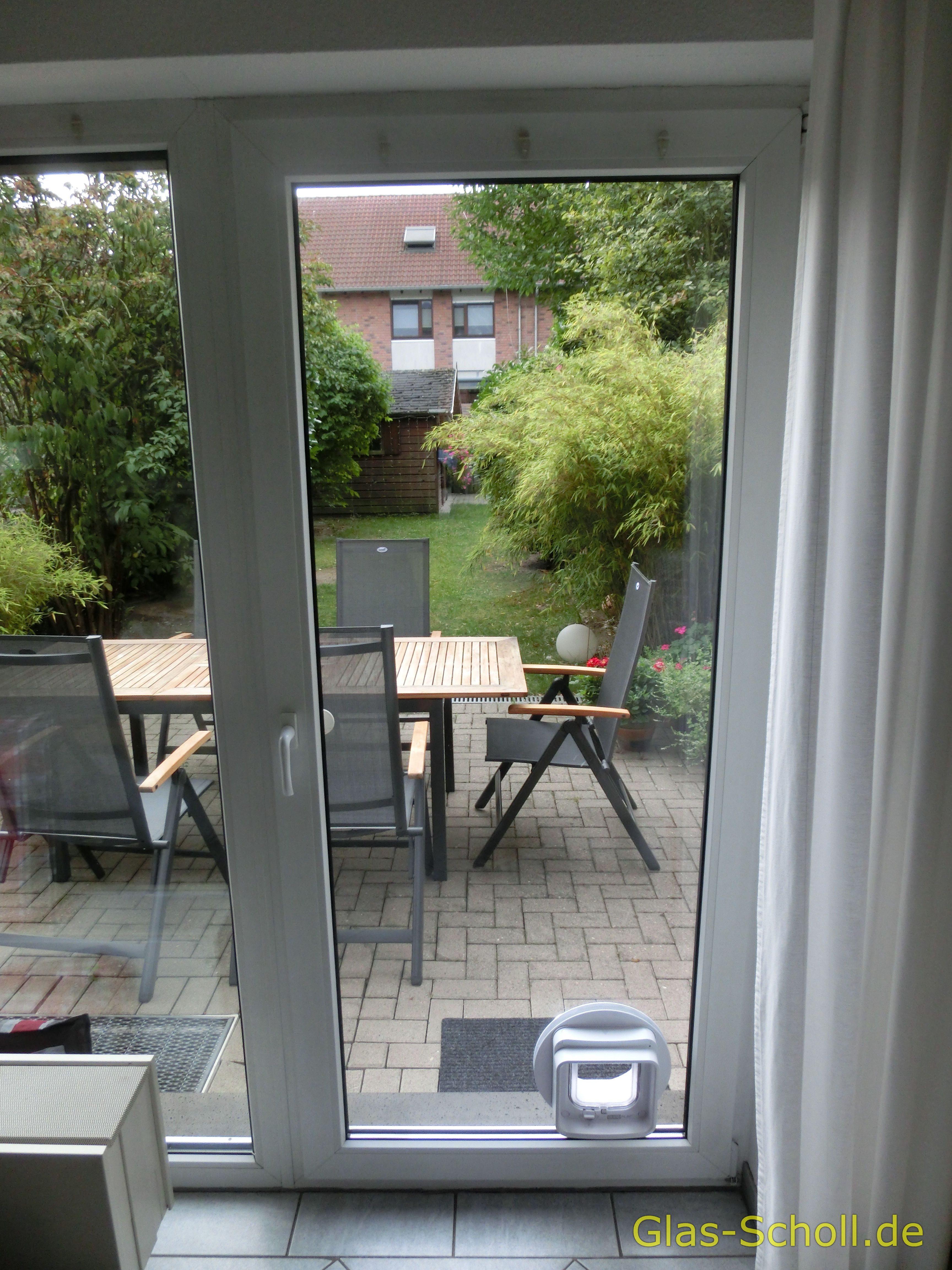 nachträglicher Katzenklappen Einbau in Isolierglas, Fenster, Türen, Balkonanlagen, Tierklappen, Hundeklappen von Glas Scholl