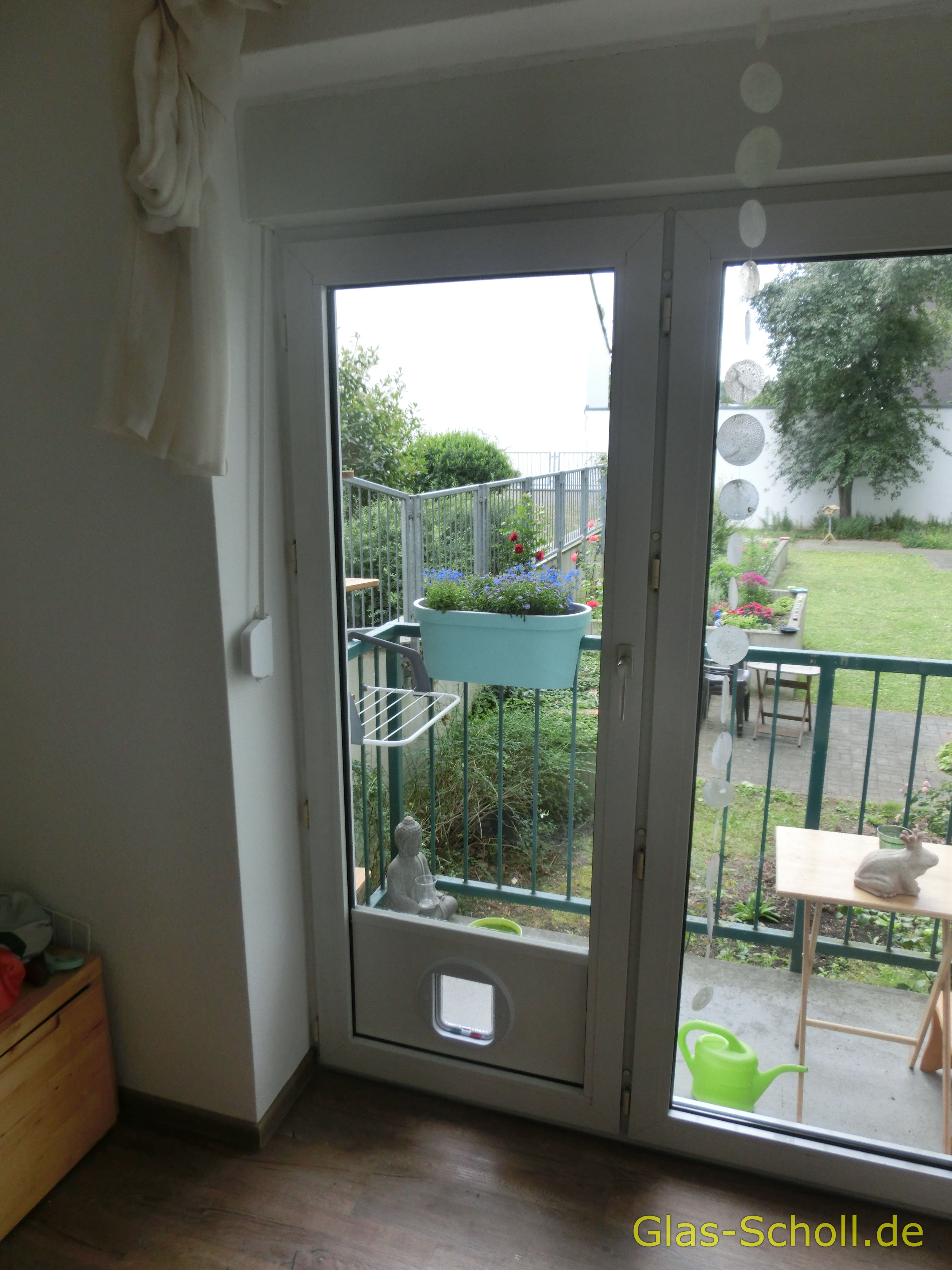 nachträglicher Katzenklappen Einbau in Isolierglas, Fenster, Türen, Balkonanlagen, Tierklappen, Hundeklappen von Glas Scholl