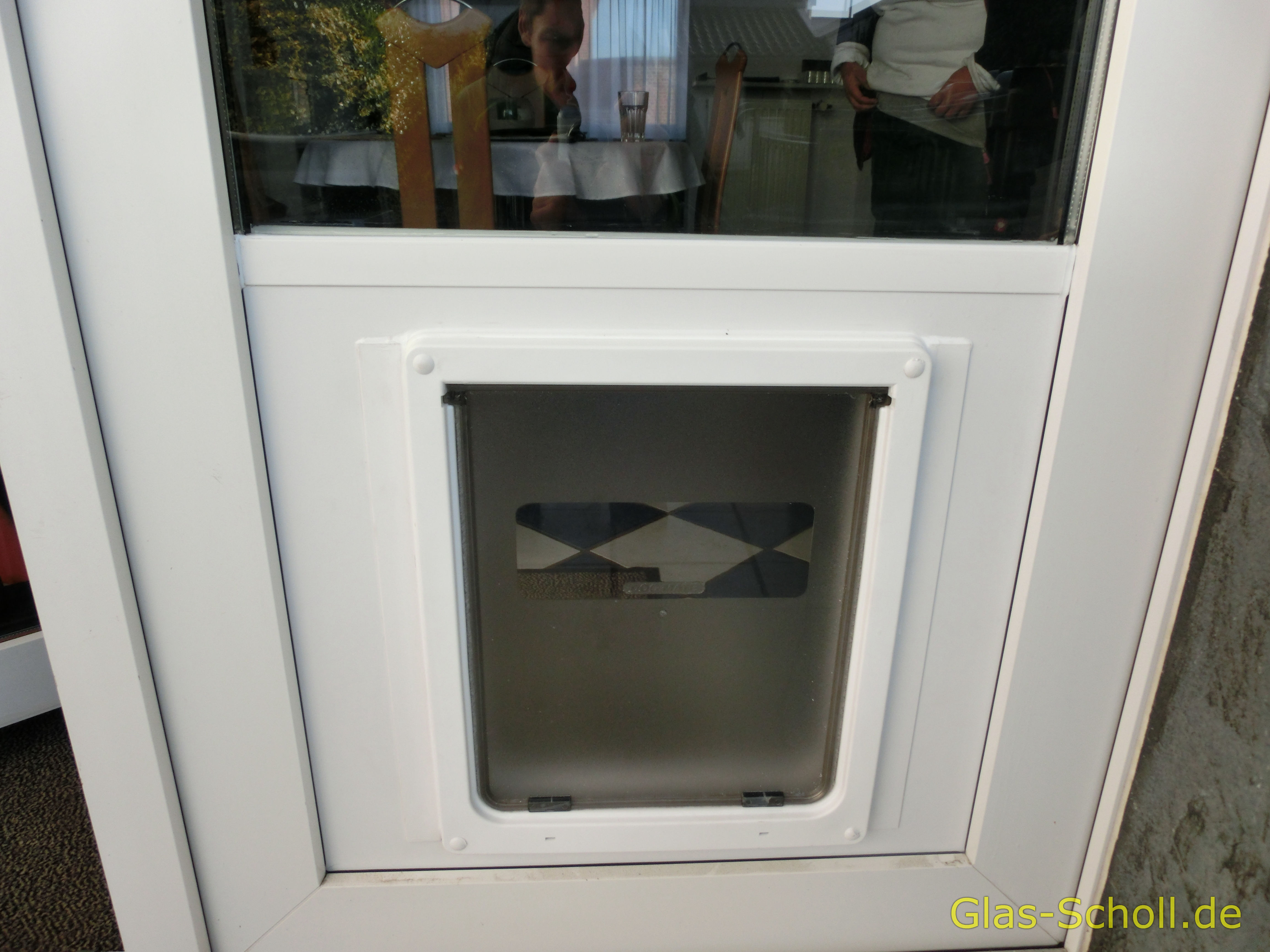 nachträglicher Katzenklappen Einbau in Isolierglas, Fenster, Türen, Balkonanlagen, Tierklappen, Hundeklappen von Glas Scholl