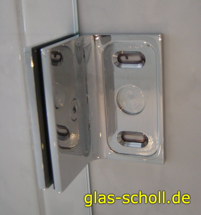 Ganzglas-Dusche neben Badwanne - Referenz aus 2007 von Glas Scholl