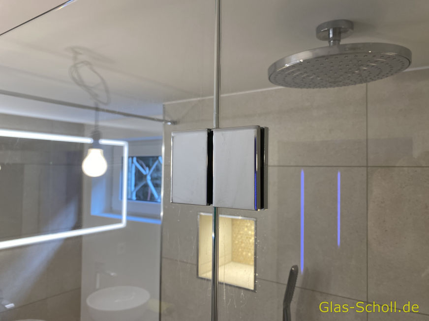 L-Festteildusche im Kellerbereich von Glas Scholl
