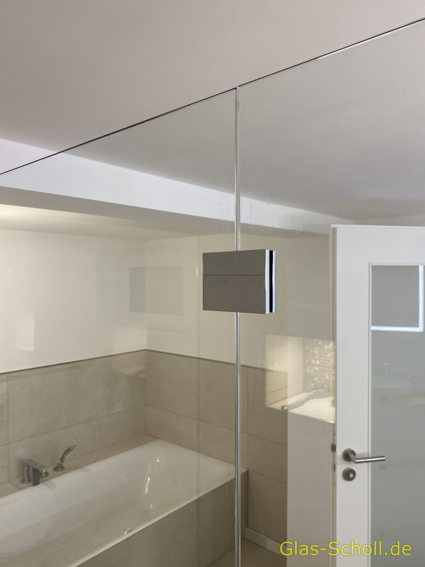 L-Festteildusche im Kellerbereich von Glas Scholl