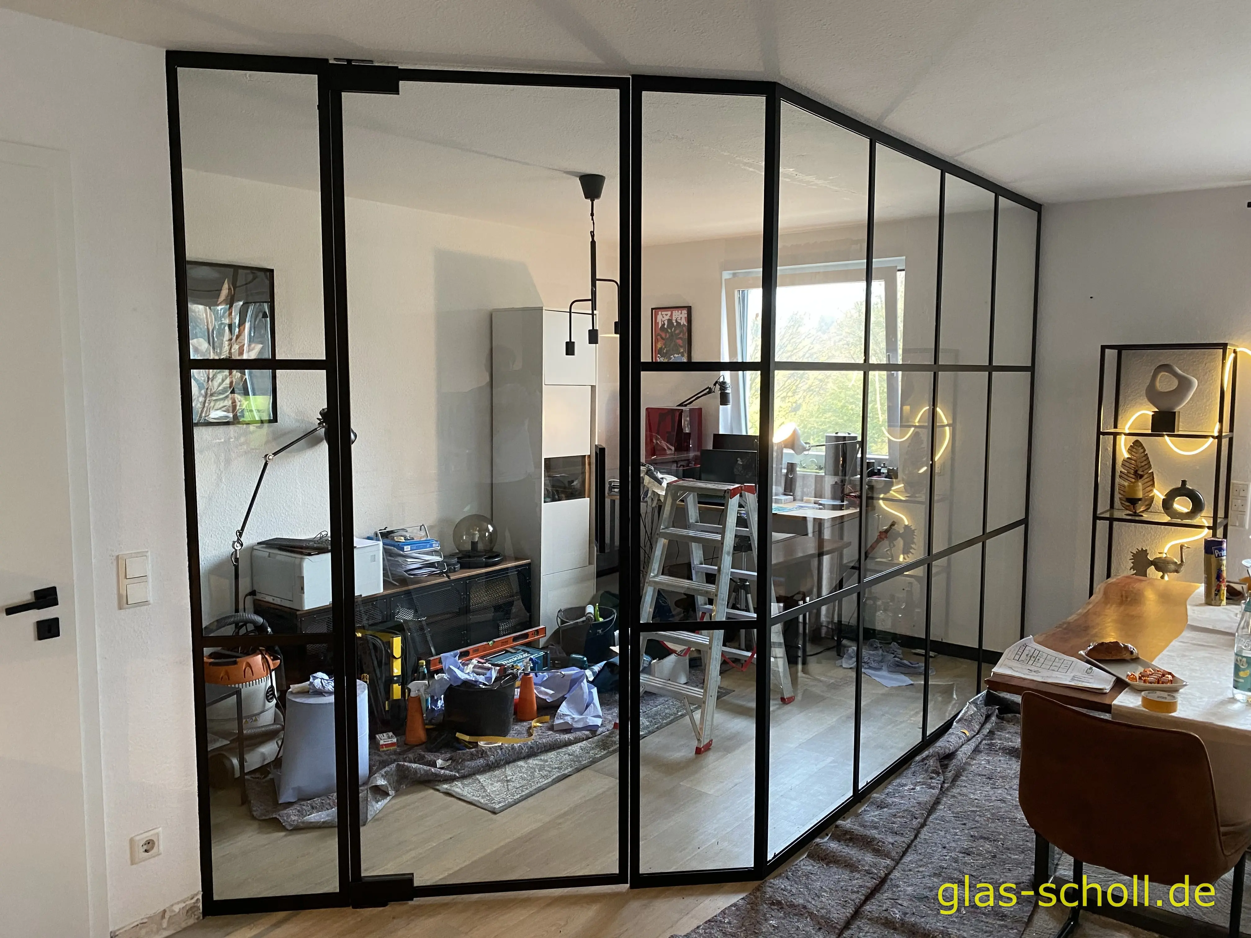 Erstellung einer 135° Industrial Style Glasabtrennung von Glas Scholl