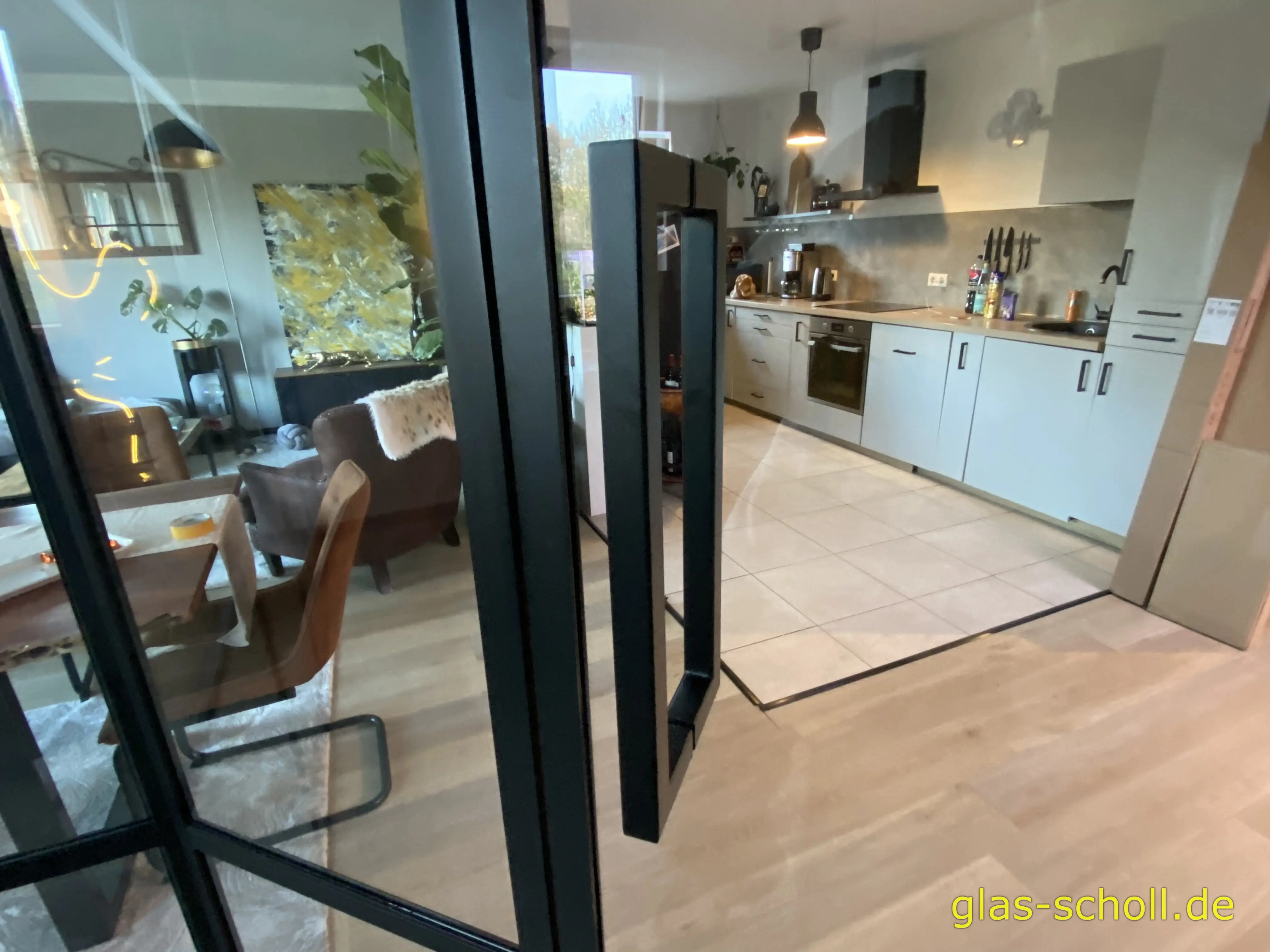 Erstellung einer 135° Industrial Style Glasabtrennung von Glas Scholl