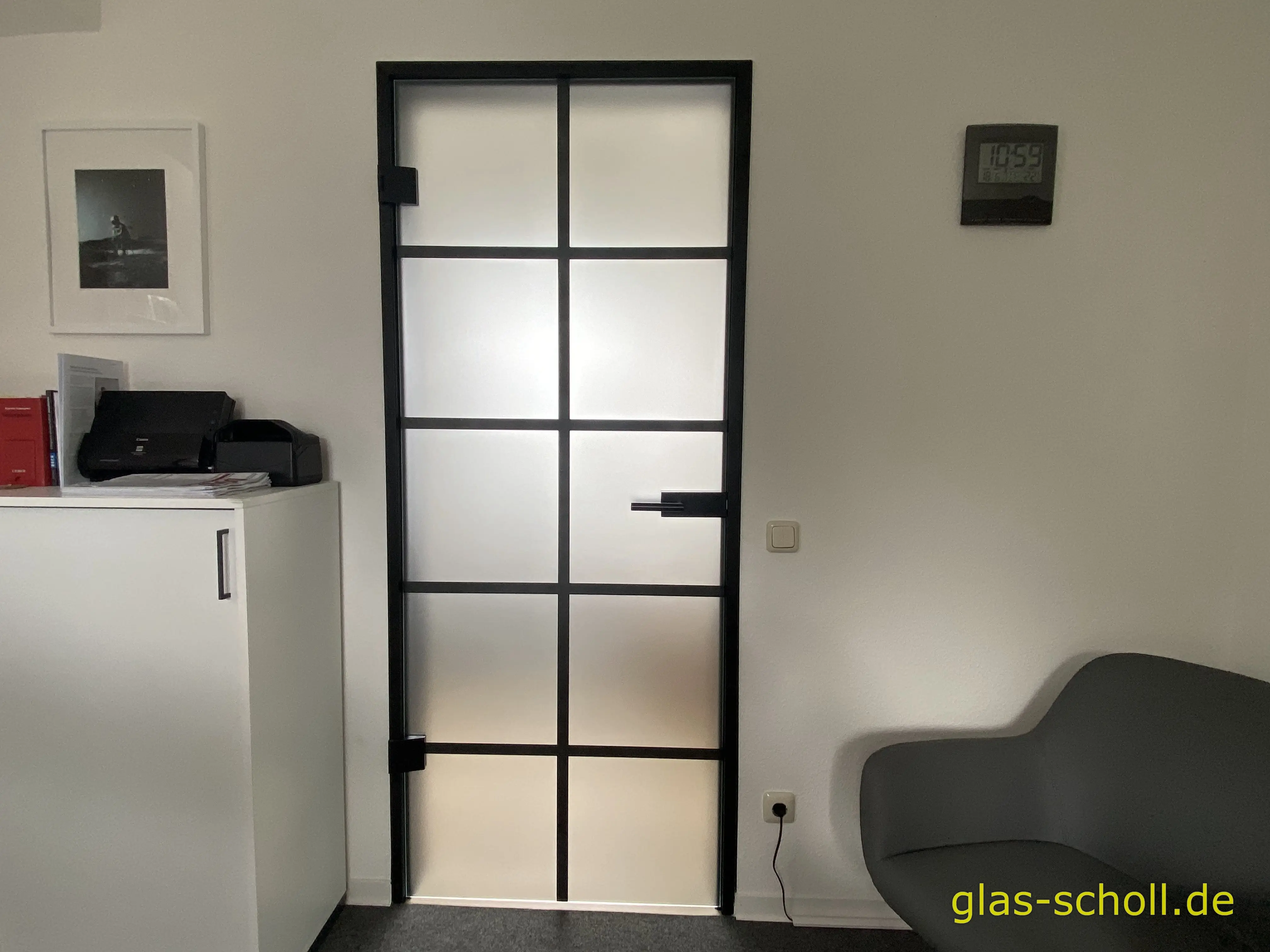 Umbau von Holz auf Industrial-Style Ganzglastüren von www.Glas-Scholl.de