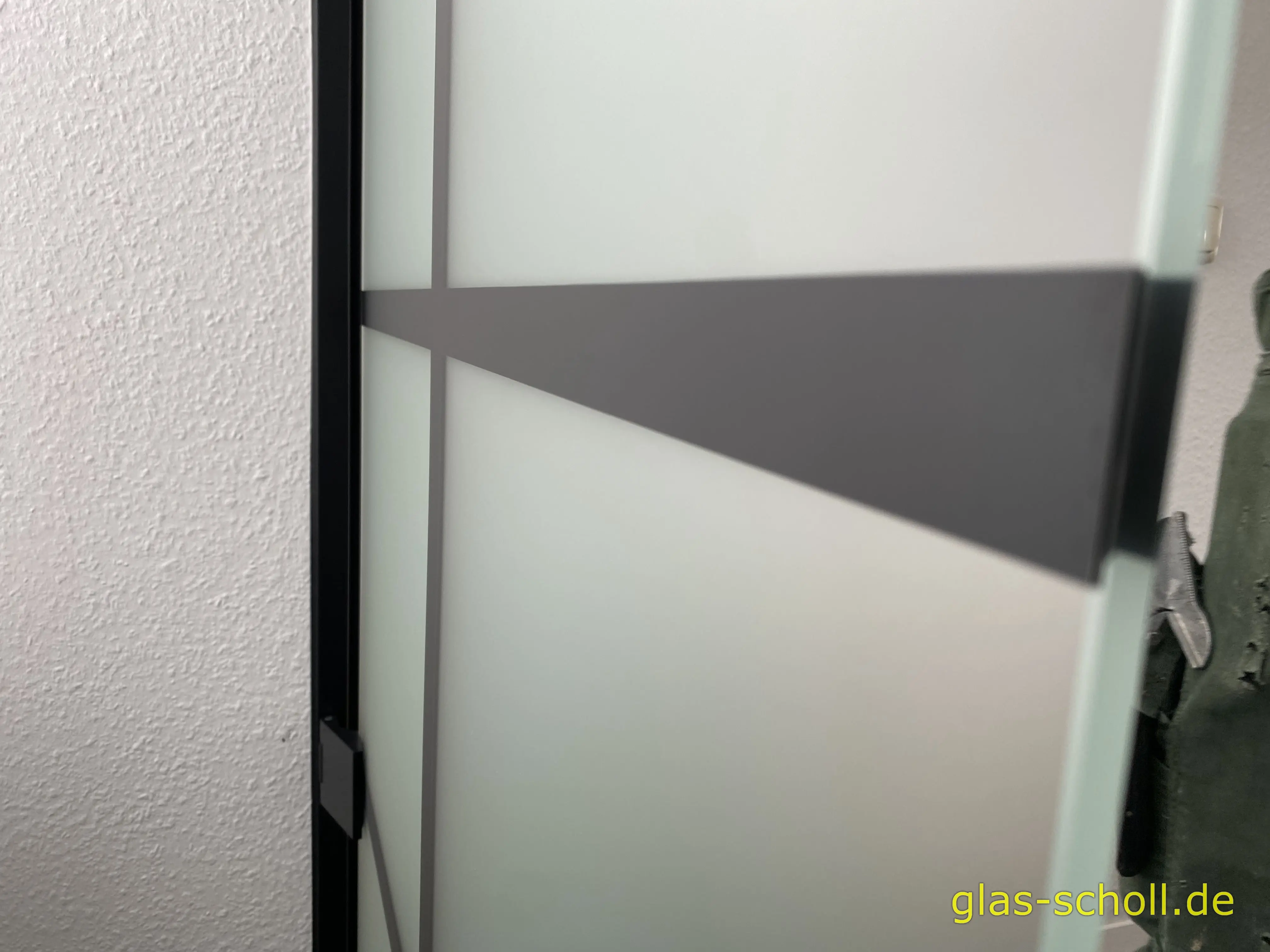 Umbau von Holz auf Industrial-Style Ganzglastüren von www.Glas-Scholl.de