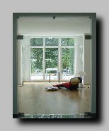 Ganzglas-Anlage mit Punkthaltern