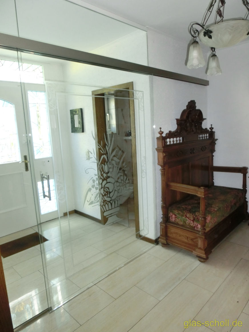 Ganzglas-Schiebetüranlage mit Schiebesystem im Glas von www.glas-scholl.de Portavant im Glas