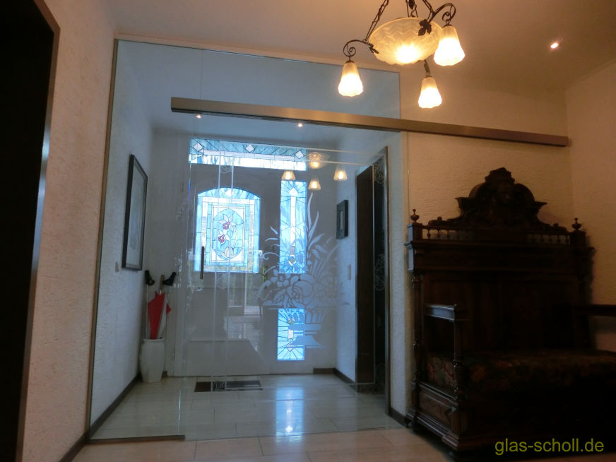 Ganzglas-Schiebetüranlage mit Schiebesystem im Glas von www.glas-scholl.de Portavant im Glas