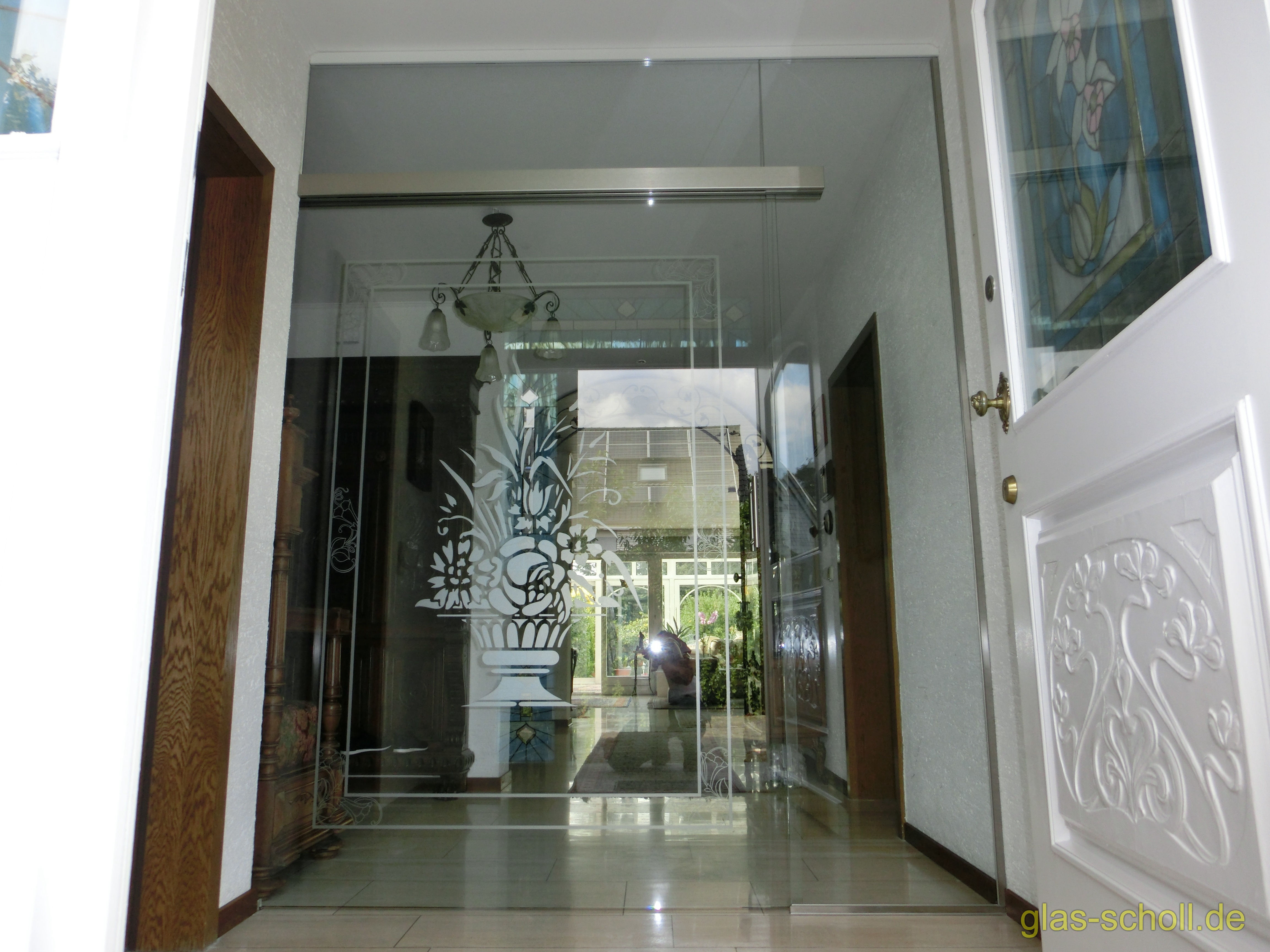 Ganzglas-Schiebetüranlage mit Schiebesystem im Glas von www.glas-scholl.de Portavant im Glas