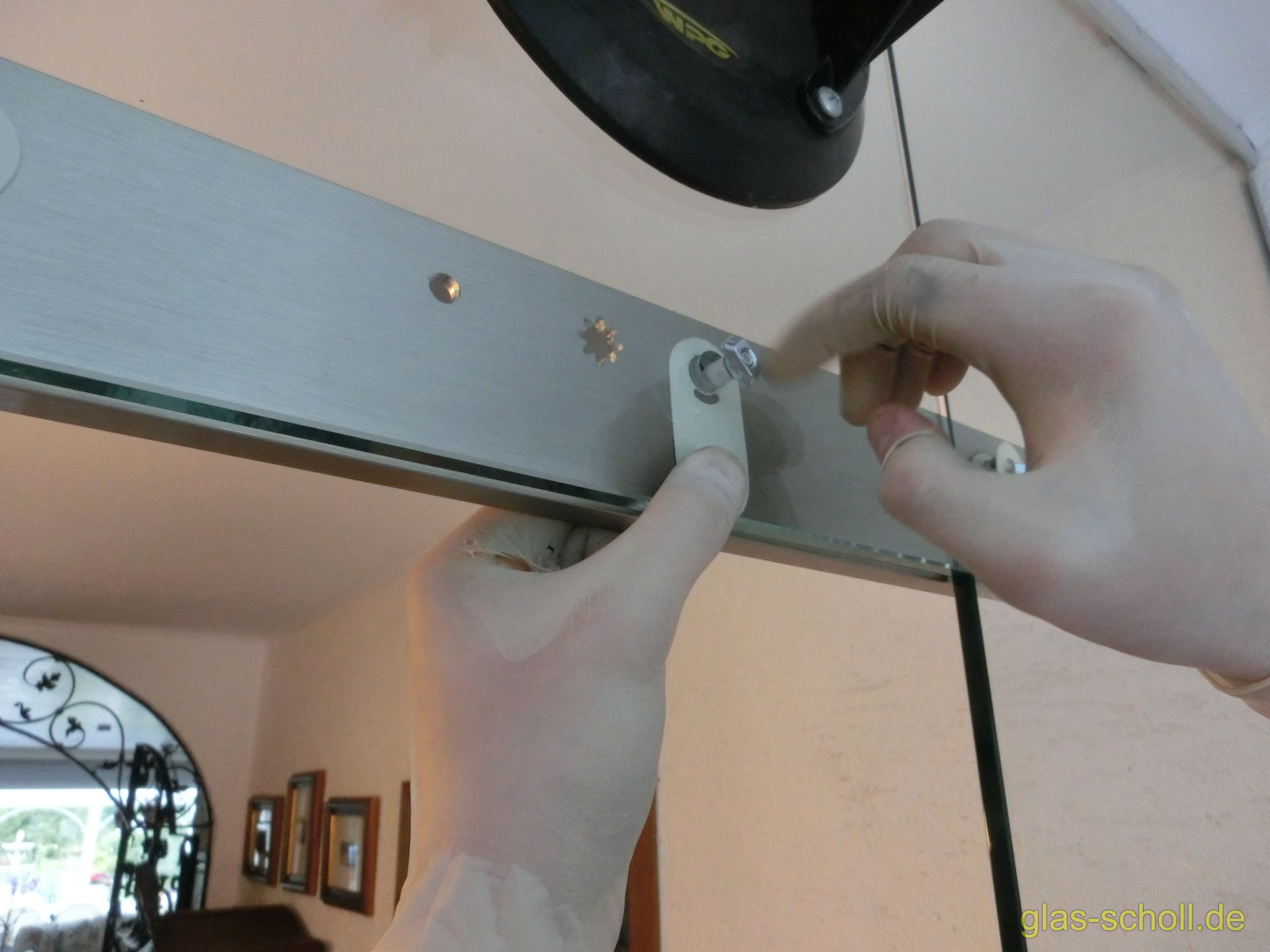 Ganzglas-Schiebetüranlage mit Schiebesystem im Glas von www.glas-scholl.de Portavant im Glas