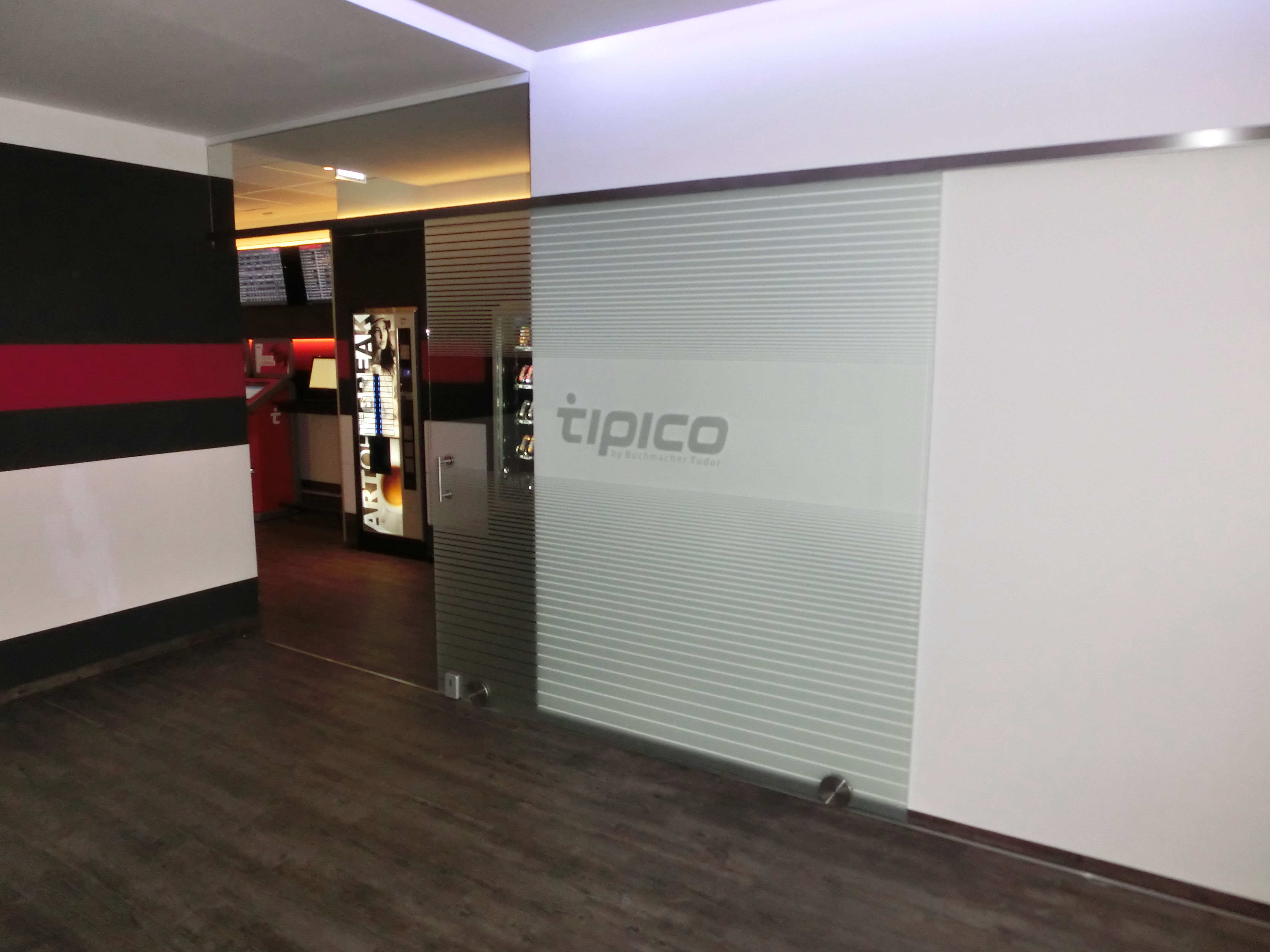 Raumabtrennung mit Bodenrollen von Glas Scholl