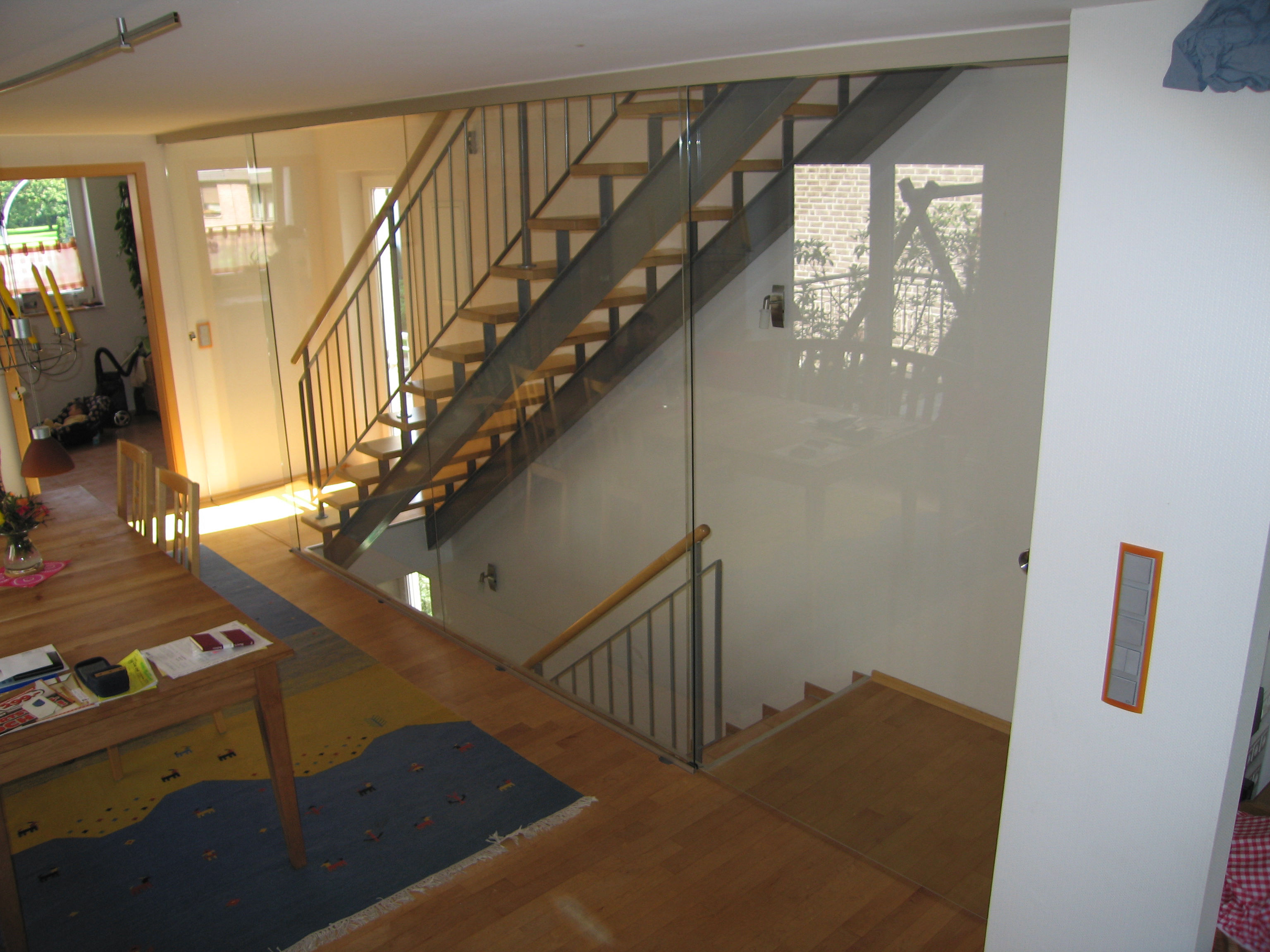 Schiebetüren als Treppenhaus-Abtrennung von Glas Scholl