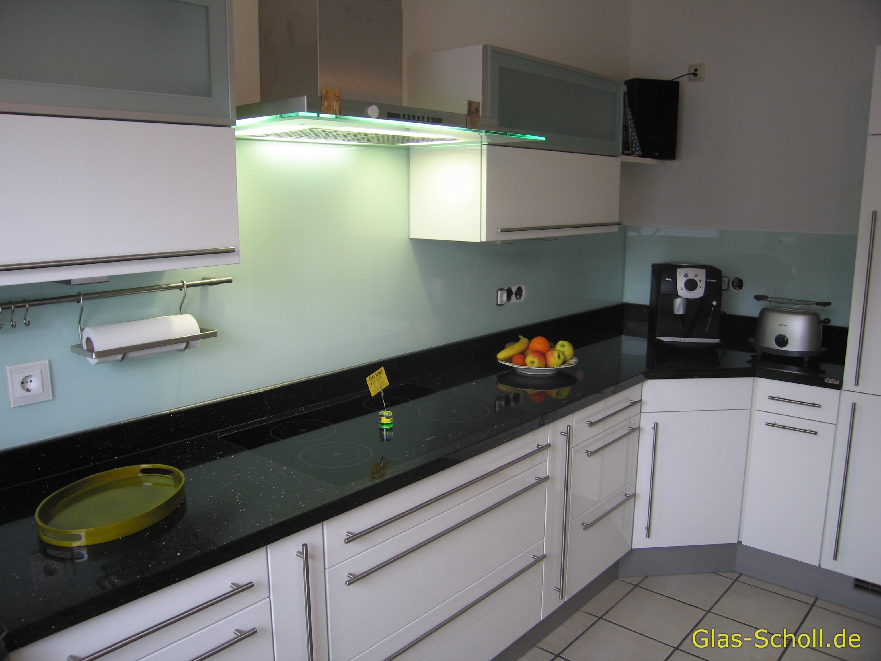 Küchenspritzschutz aus Glas über 4m von www.glas-scholl.de