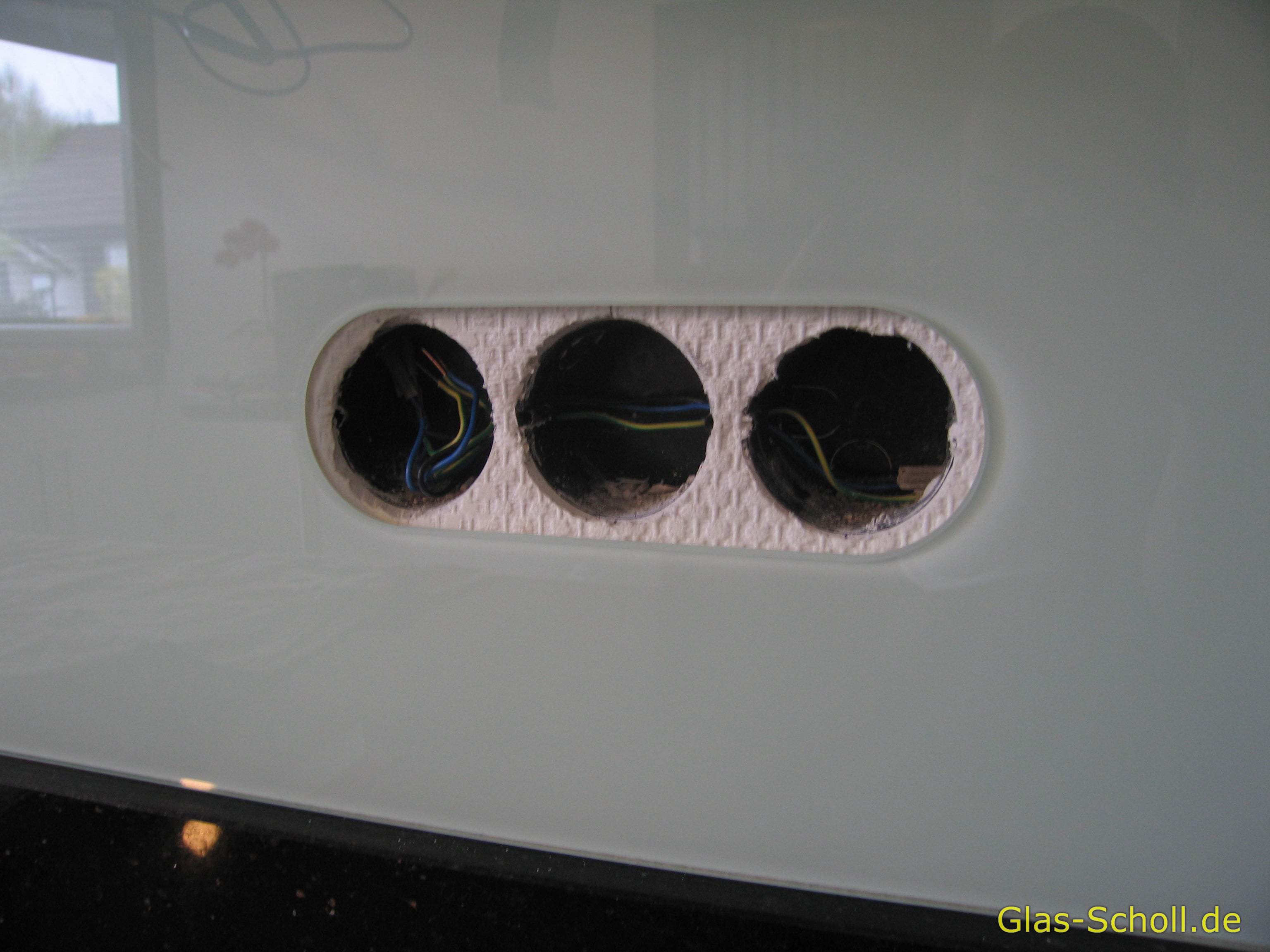 Küchenspritzschutz aus Glas über 4m von www.glas-scholl.de