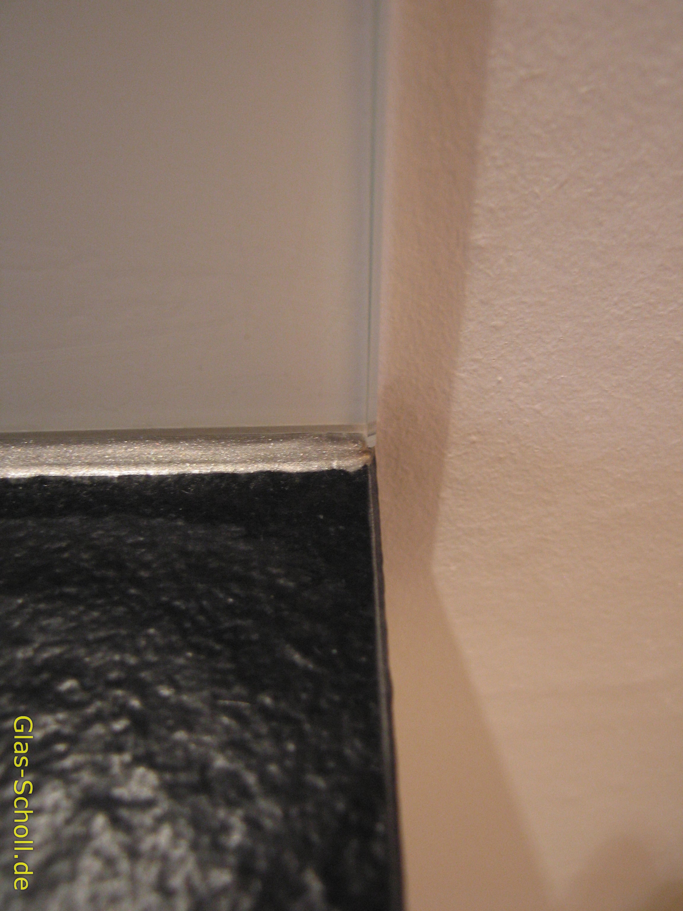 Weissglas Modell-Küchenspritzschutz aus Glas 4m von www.glas-scholl.de